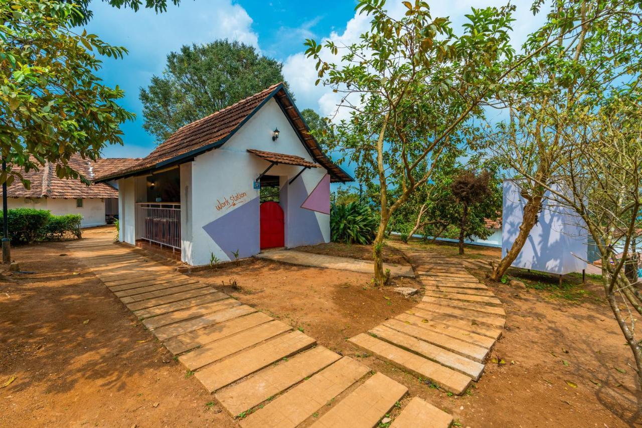 Zostel Plus Wayanad Kalpetta Exteriör bild
