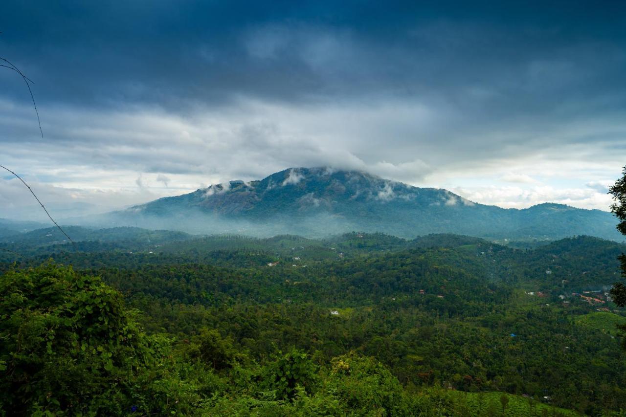 Zostel Plus Wayanad Kalpetta Exteriör bild